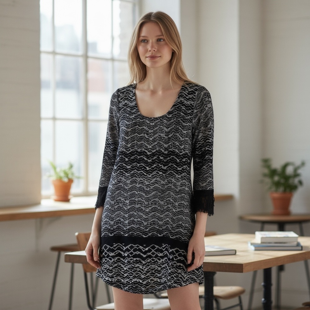 Karen Kane Monochrome Zigzag Shirt
